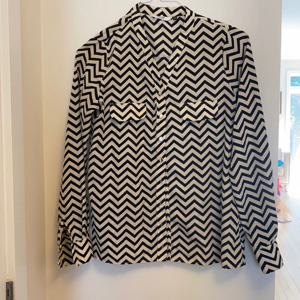 Chevron blouse ! - Picture 2 of 6